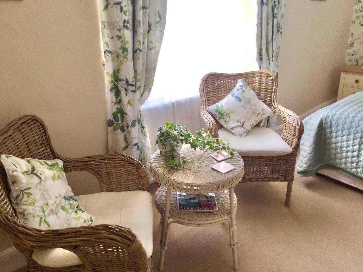 Bed and Breakfast The Old House Nether Stowey Экстерьер фото