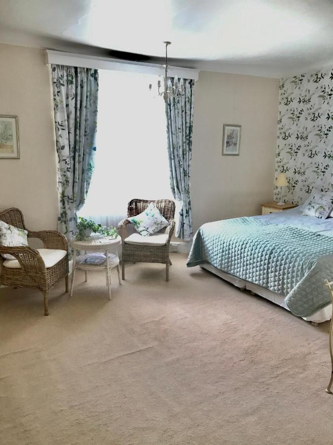 Bed and Breakfast The Old House Nether Stowey Экстерьер фото