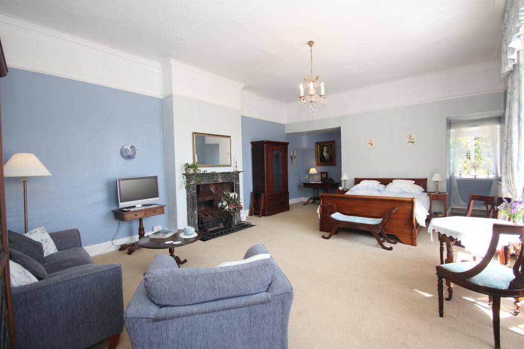 Bed and Breakfast The Old House Nether Stowey Номер фото